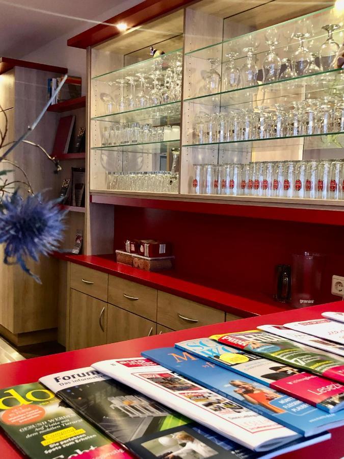 Montana Hotel Koeln-Bonn Airport Тройсдорф Екстериор снимка