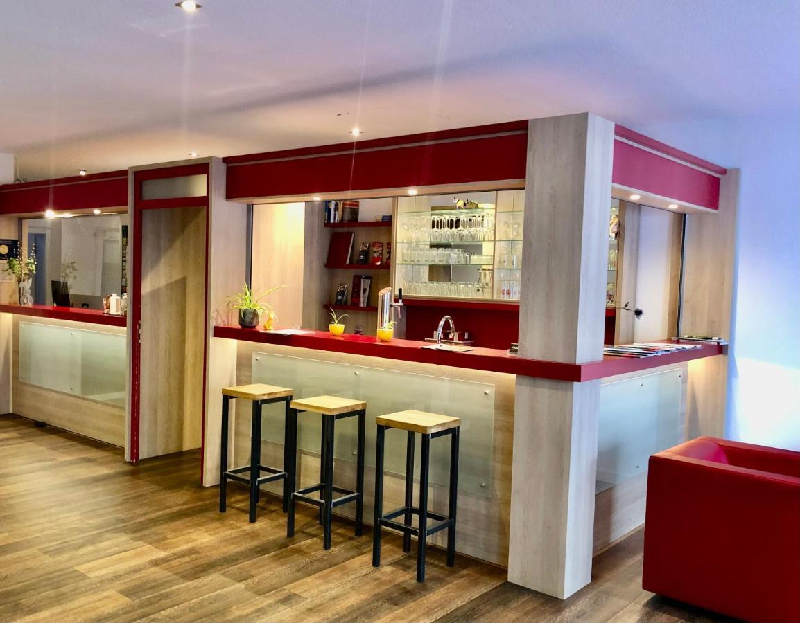 Montana Hotel Koeln-Bonn Airport Тройсдорф Екстериор снимка