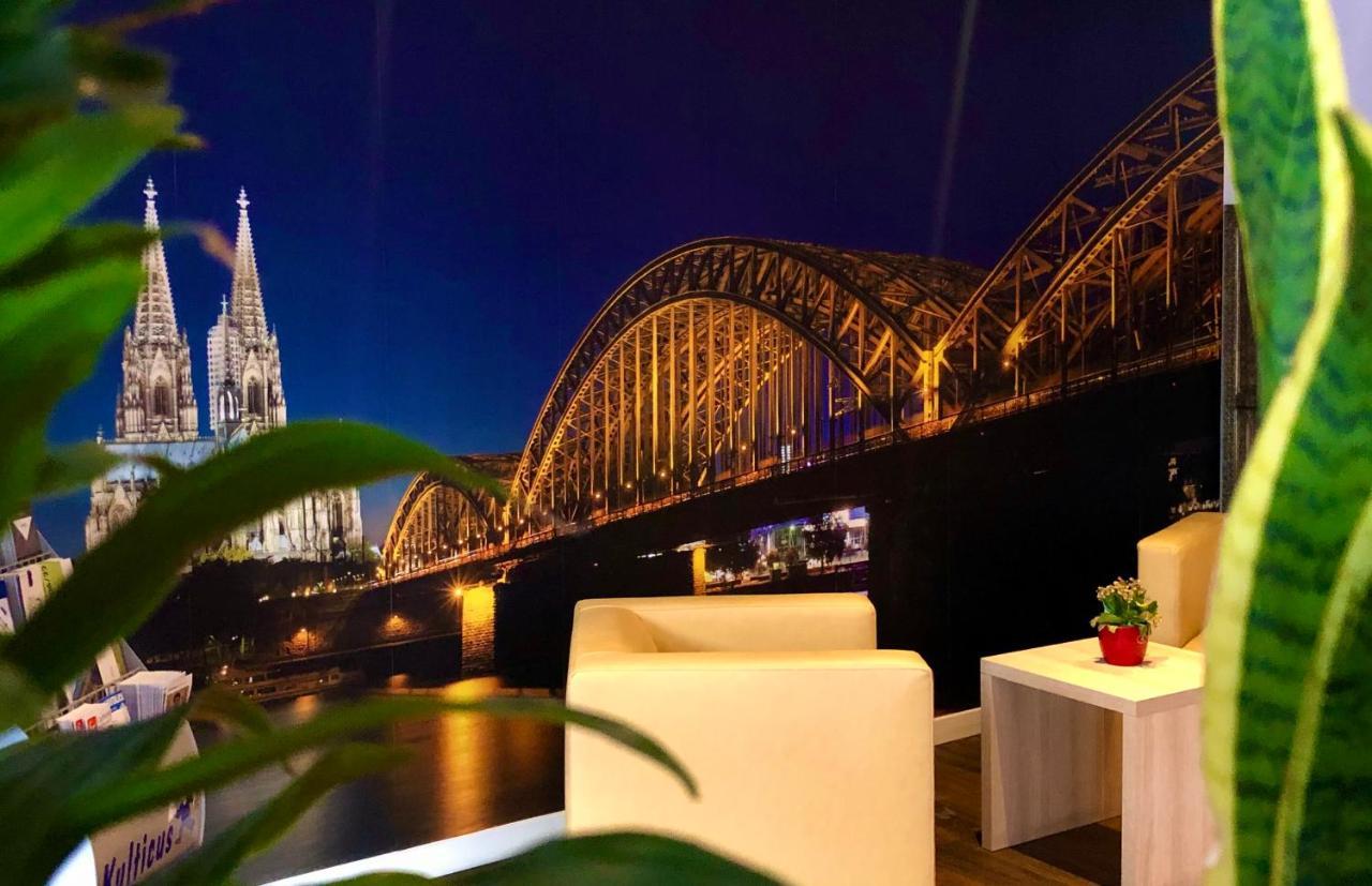 Montana Hotel Koeln-Bonn Airport Тройсдорф Екстериор снимка