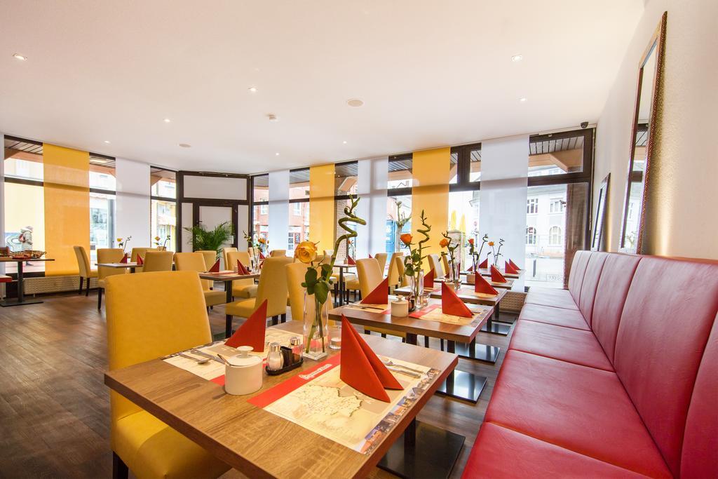 Montana Hotel Koeln-Bonn Airport Тройсдорф Екстериор снимка
