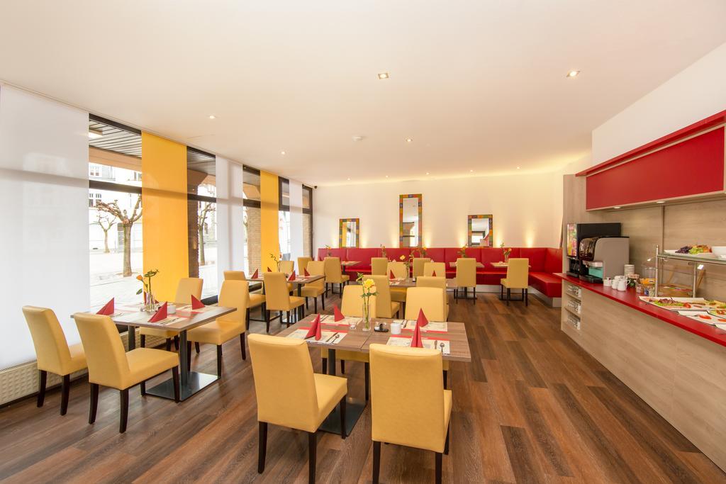 Montana Hotel Koeln-Bonn Airport Тройсдорф Екстериор снимка